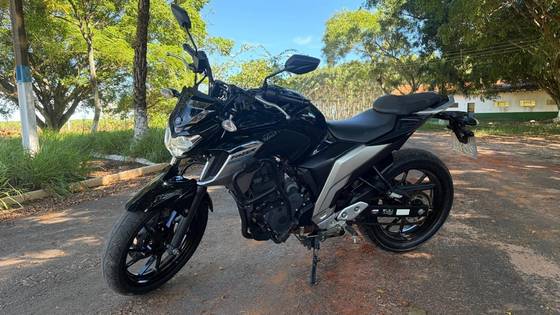 YAMAHA FZ25 FAZER ABS 